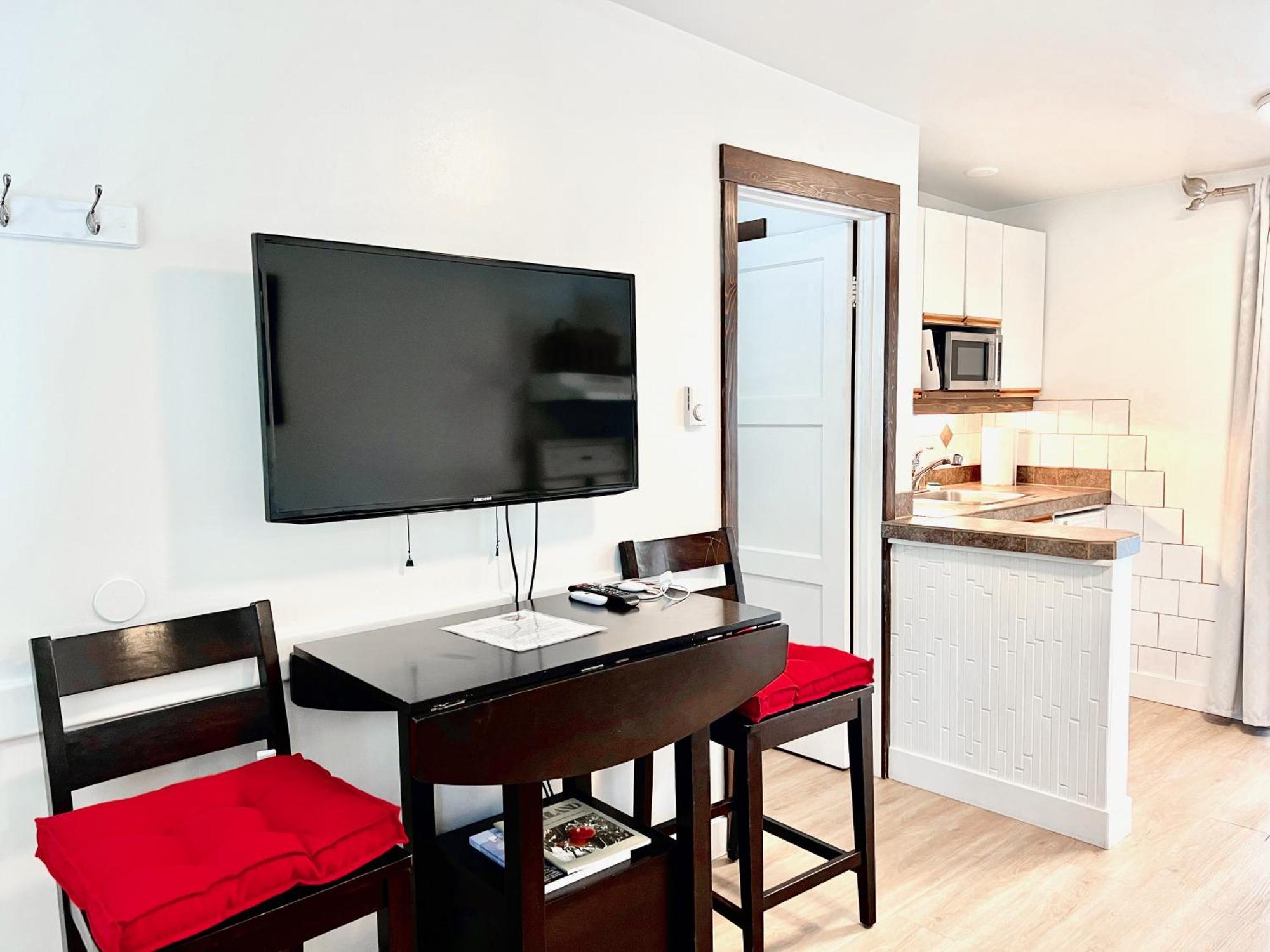 Peachland Beach Resort Dış mekan fotoğraf