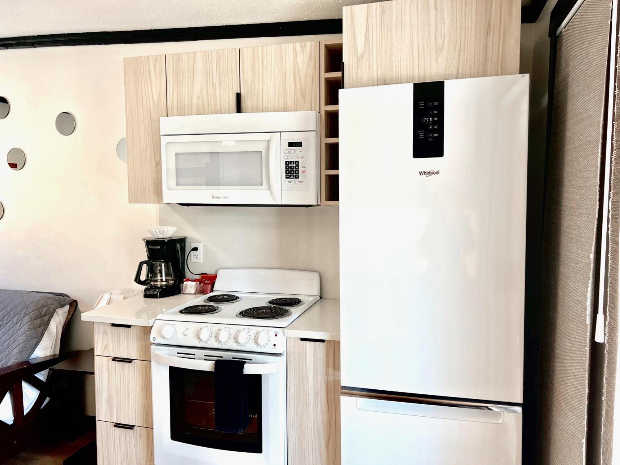 Peachland Beach Resort Dış mekan fotoğraf