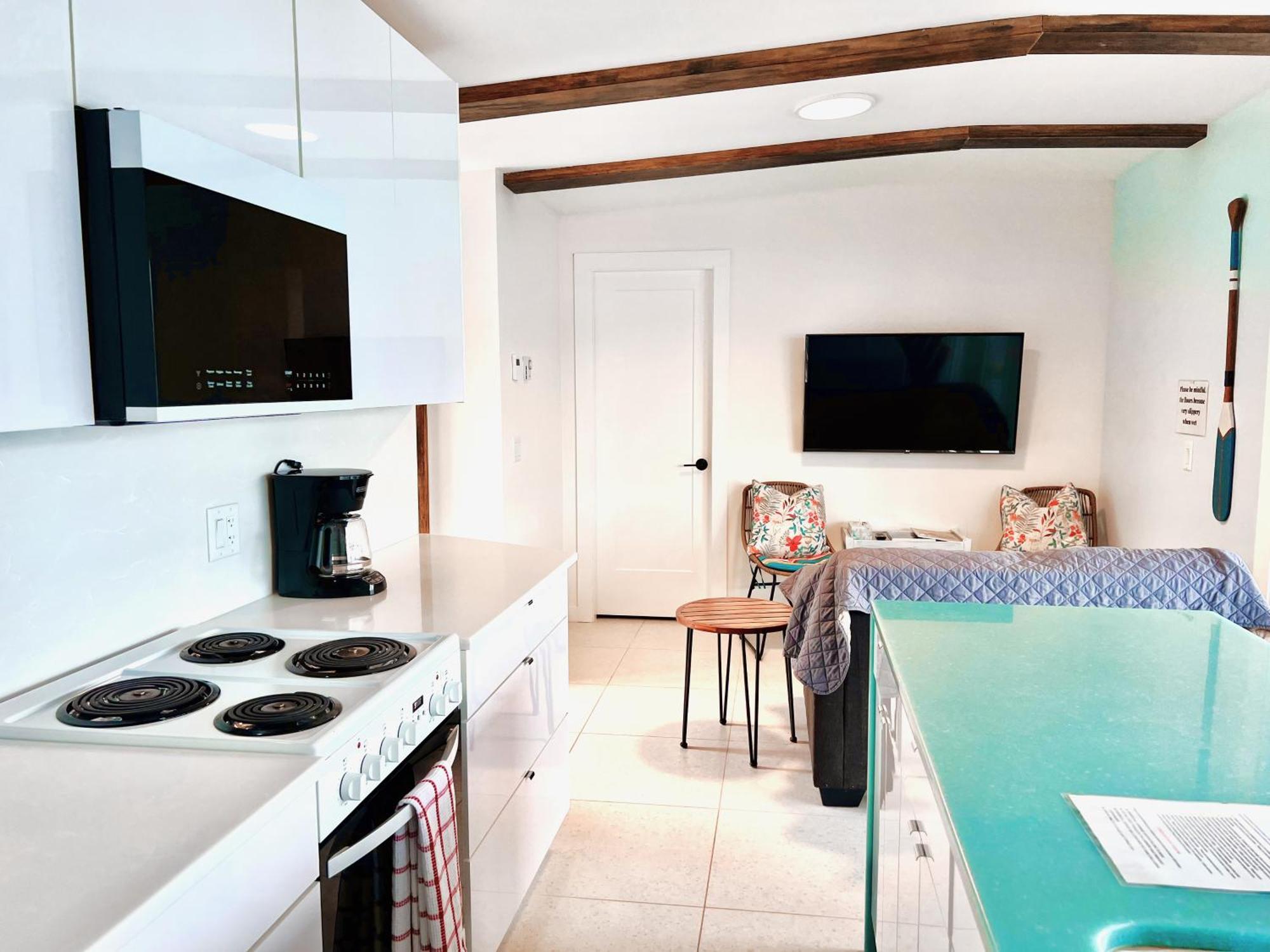Peachland Beach Resort Dış mekan fotoğraf